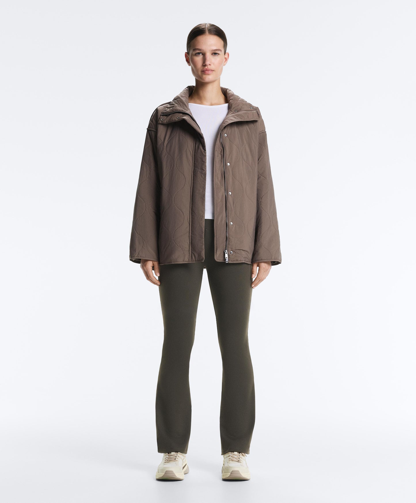 Wattierte Steppjacke mit Stehkragen