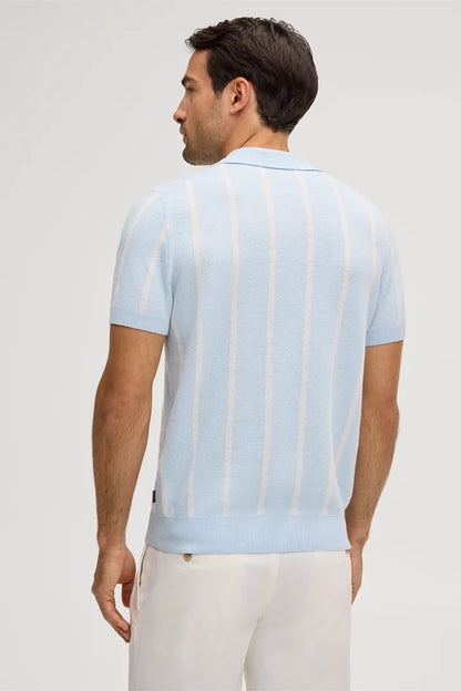 Strickpolo aus Leinenmix — Hellblau gestreift
