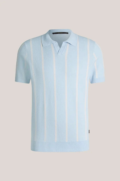 Strickpolo aus Leinenmix — Hellblau gestreift